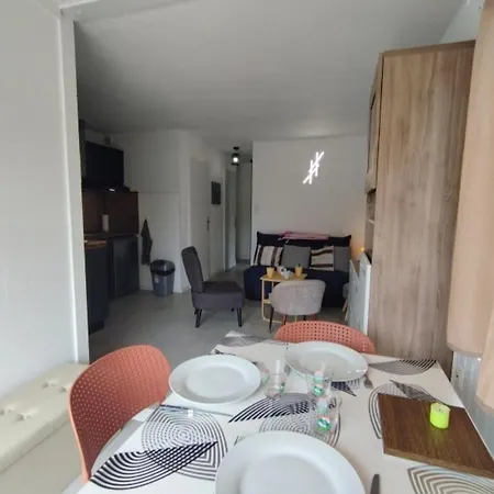 T3 Pour 4 Pers, Près De La Plage, Parking Privé - Fr-1-795-61