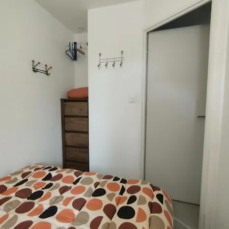 T3 Pour 4 Pers, Près De La Plage, Parking Privé - Fr-1-795-61 *