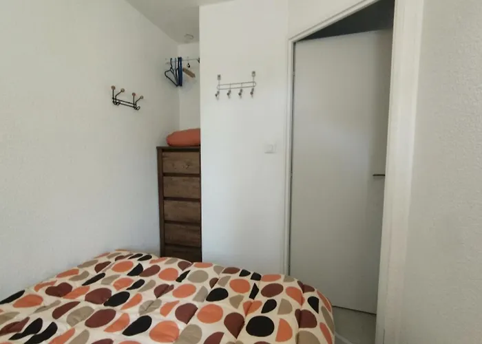 T3 Pour 4 Pers, Pres De La Plage, Parking Prive - Fr-1-795-61 *